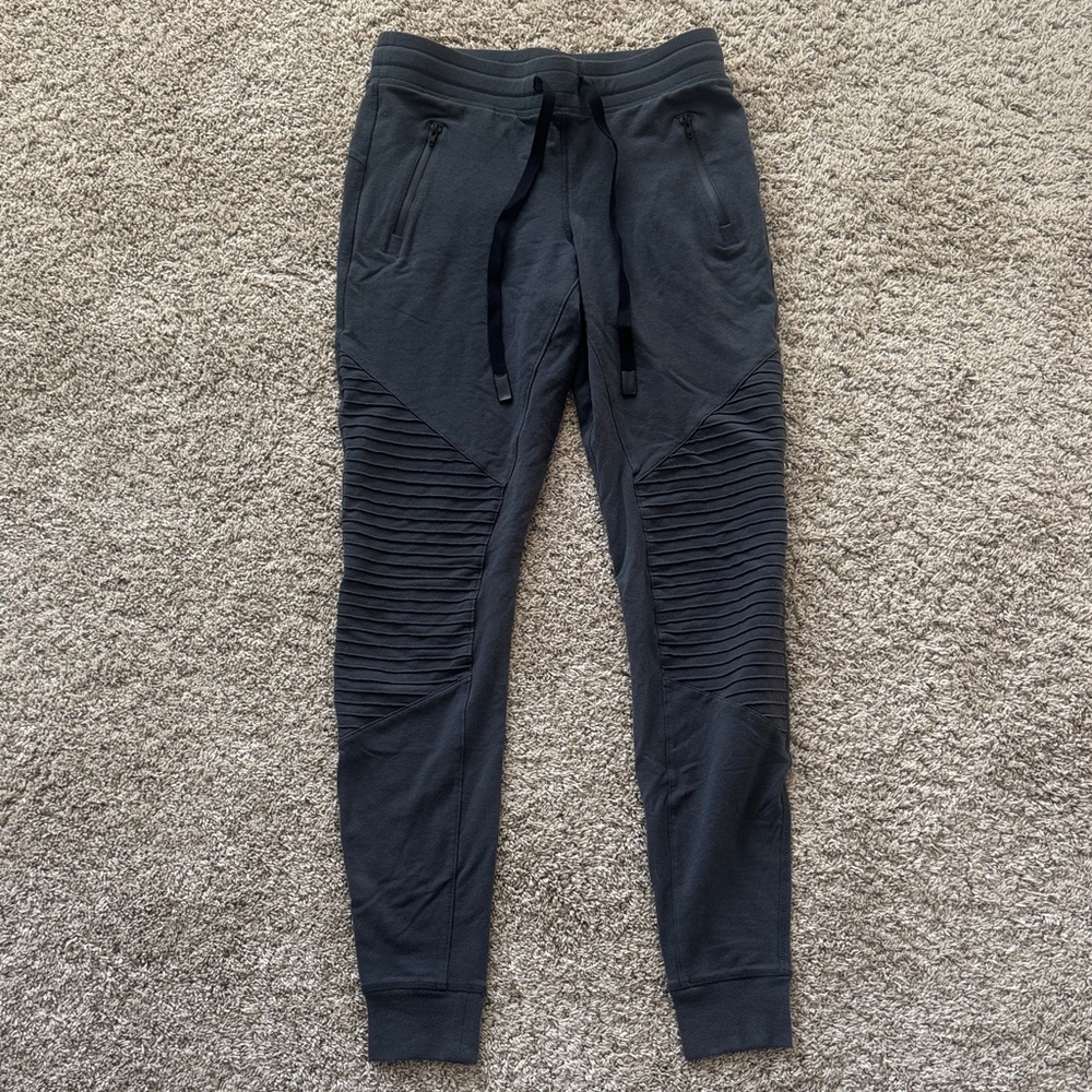 Alo Black Ribbed Jogger Pants